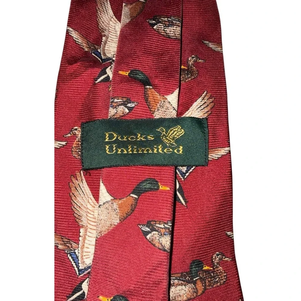 Ducks Unlimited Men's Necktie Vintage USA Made 100% Silk Maroon